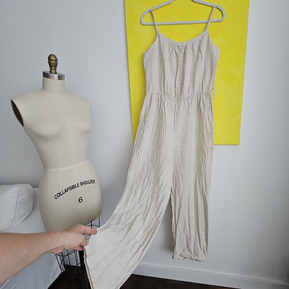 100% Linen Jumpsuit. Forever XXI